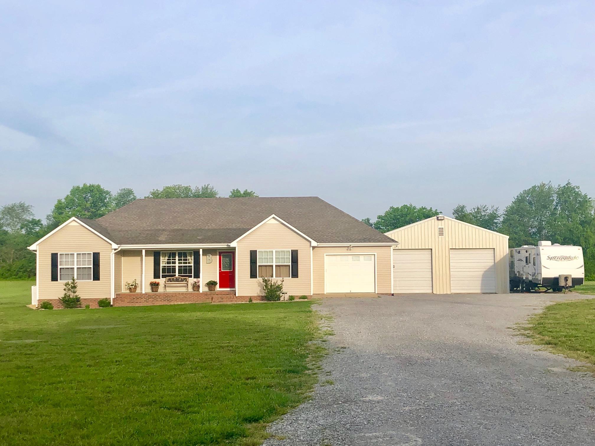 1079 North Brace Road Summertown, TN 38483 - Photo 4 of 26 Gallery Image 4