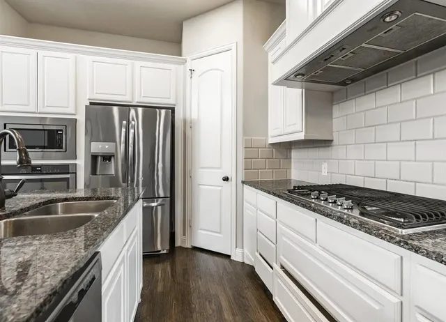 $3,399 | 5215 Wakefield Drive, Irving, TX 75038