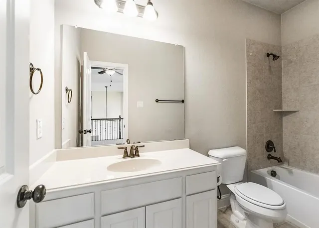 $3,399 | 5215 Wakefield Drive, Irving, TX 75038