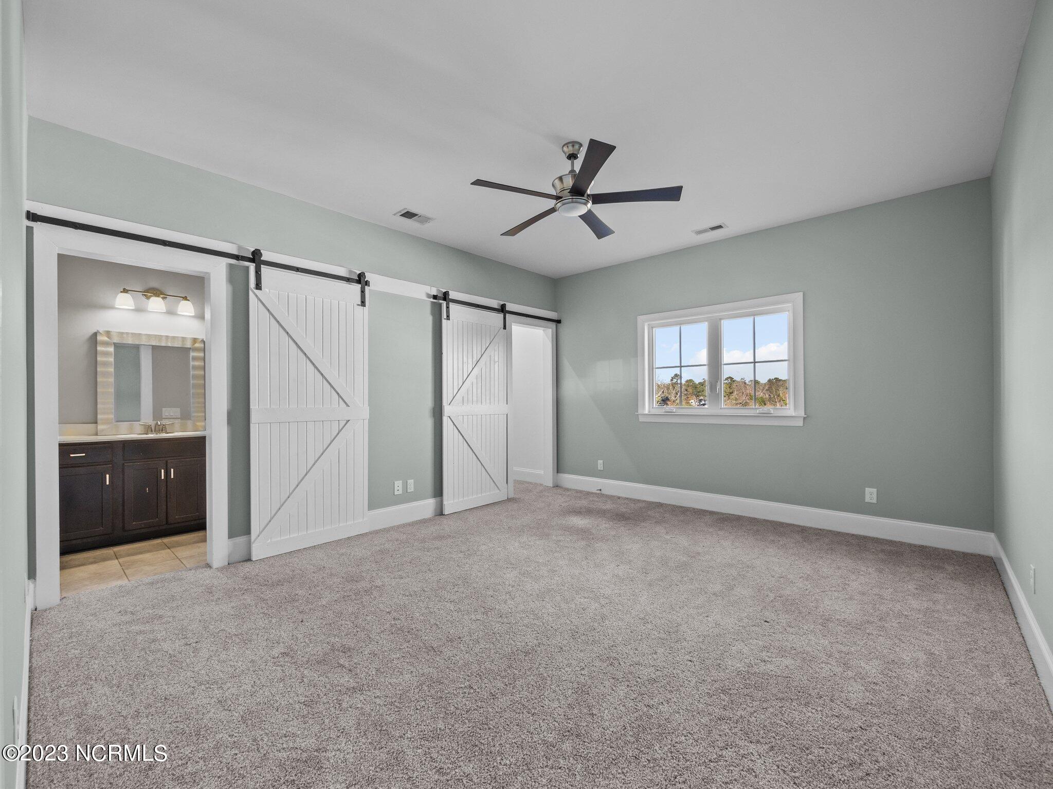 125 Middle Point Road Hampstead, NC 28443 - Photo 13 of 50 Interior