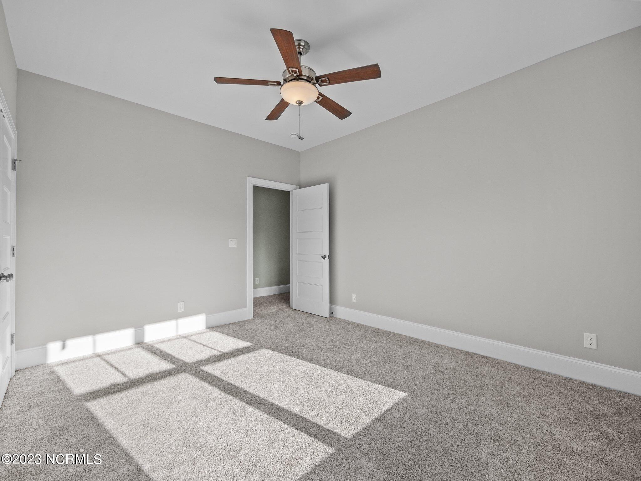 125 Middle Point Road Hampstead, NC 28443 - Photo 20 of 50 Interior