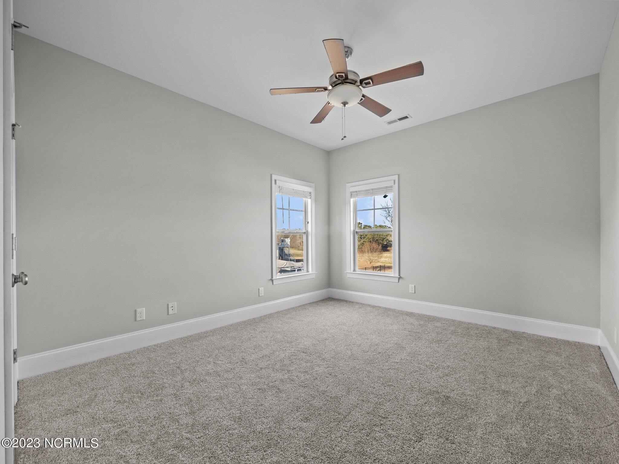 125 Middle Point Road Hampstead, NC 28443 - Photo 21 of 50 Interior