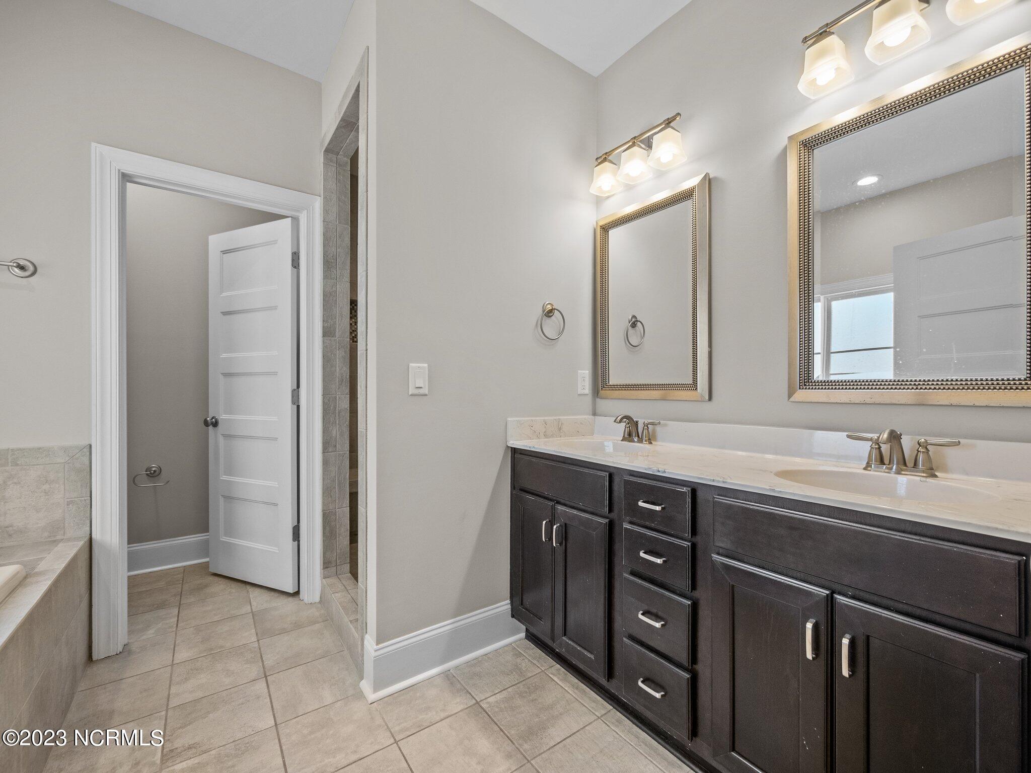 125 Middle Point Road Hampstead, NC 28443 - Photo 24 of 50 Interior