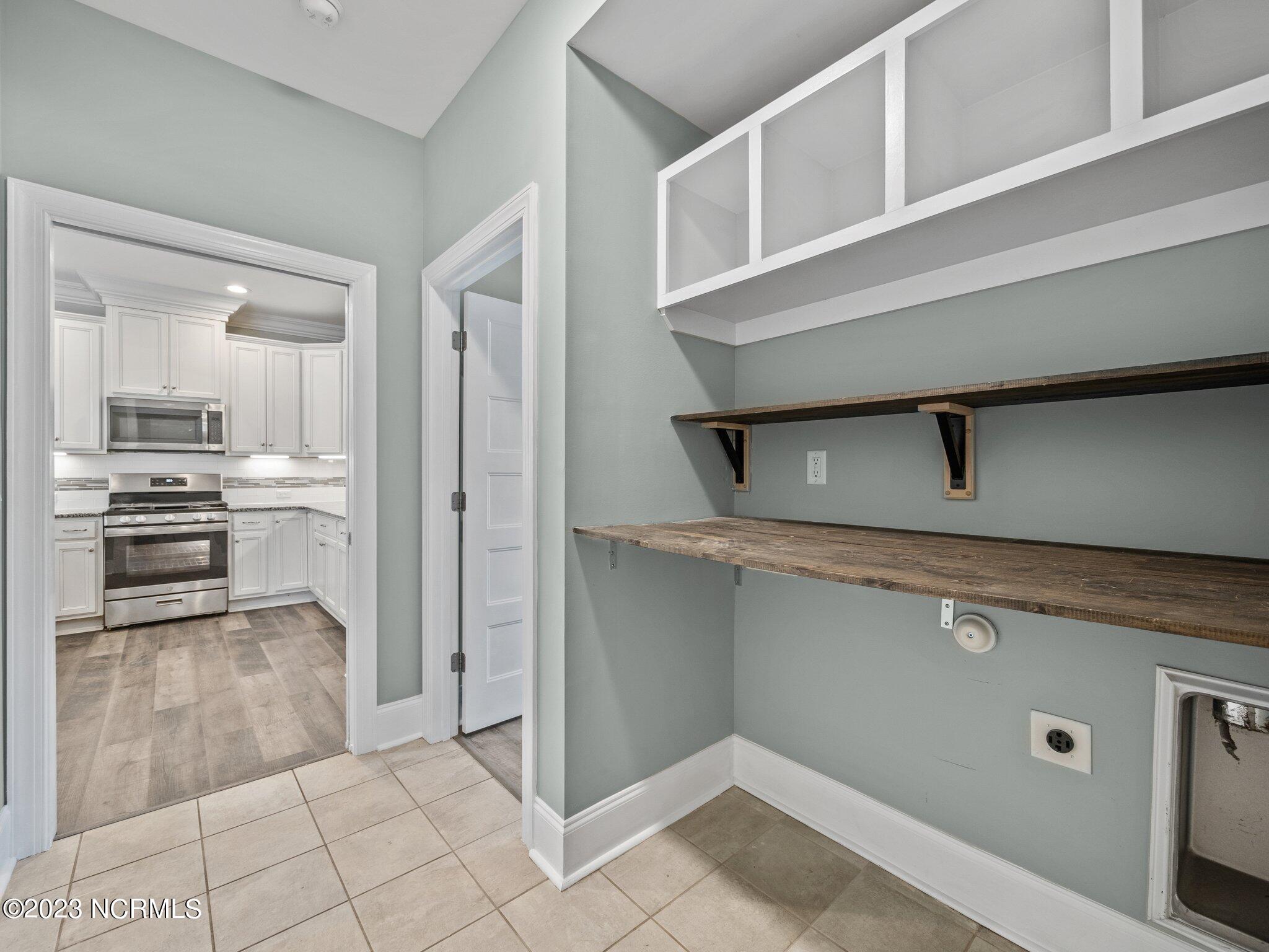 125 Middle Point Road Hampstead, NC 28443 - Photo 10 of 50 Interior