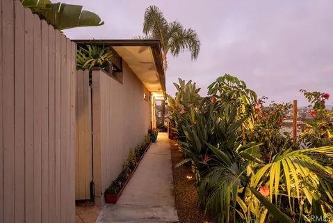 $1,199,000 | 266 Del Gado Road, San Clemente, CA 92672