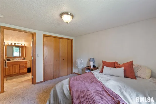 $214,900 | 5460 Moline Road, Erie, IL 61250