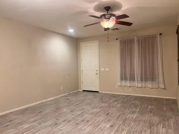 $2,550 | 3107 East Kingbird Place, Chandler, AZ 85286