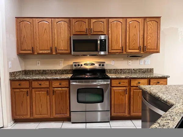 $2,550 | 3107 East Kingbird Place, Chandler, AZ 85286