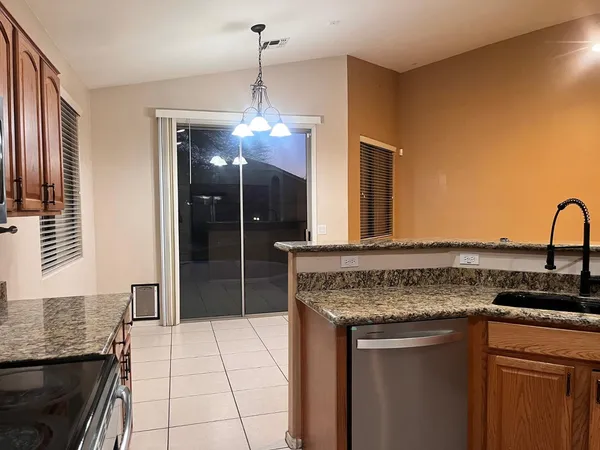 $2,550 | 3107 East Kingbird Place, Chandler, AZ 85286