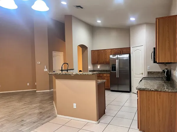 $2,450 | 3107 East Kingbird Place, Chandler, AZ 85286