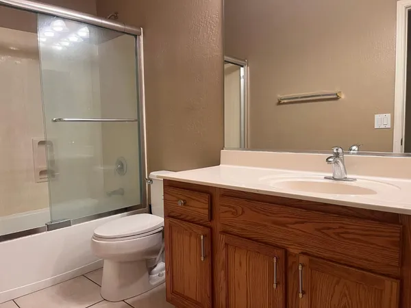 $2,550 | 3107 East Kingbird Place, Chandler, AZ 85286