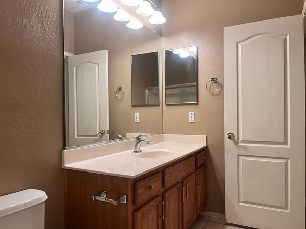 $2,550 | 3107 East Kingbird Place, Chandler, AZ 85286