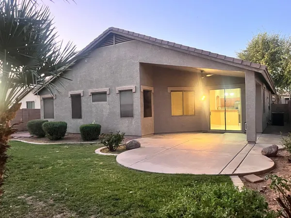 $2,550 | 3107 East Kingbird Place, Chandler, AZ 85286