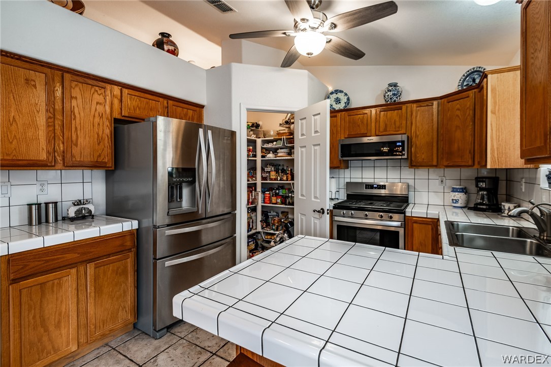2116 Ranch Road Kingman, AZ 86401 - Photo 14 of 39 Gallery Image 14