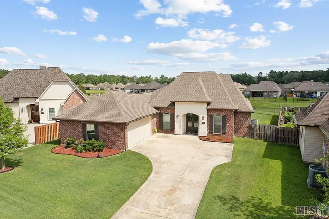 $375,000 | 15956 Redstone Court, Pride, LA 70770
