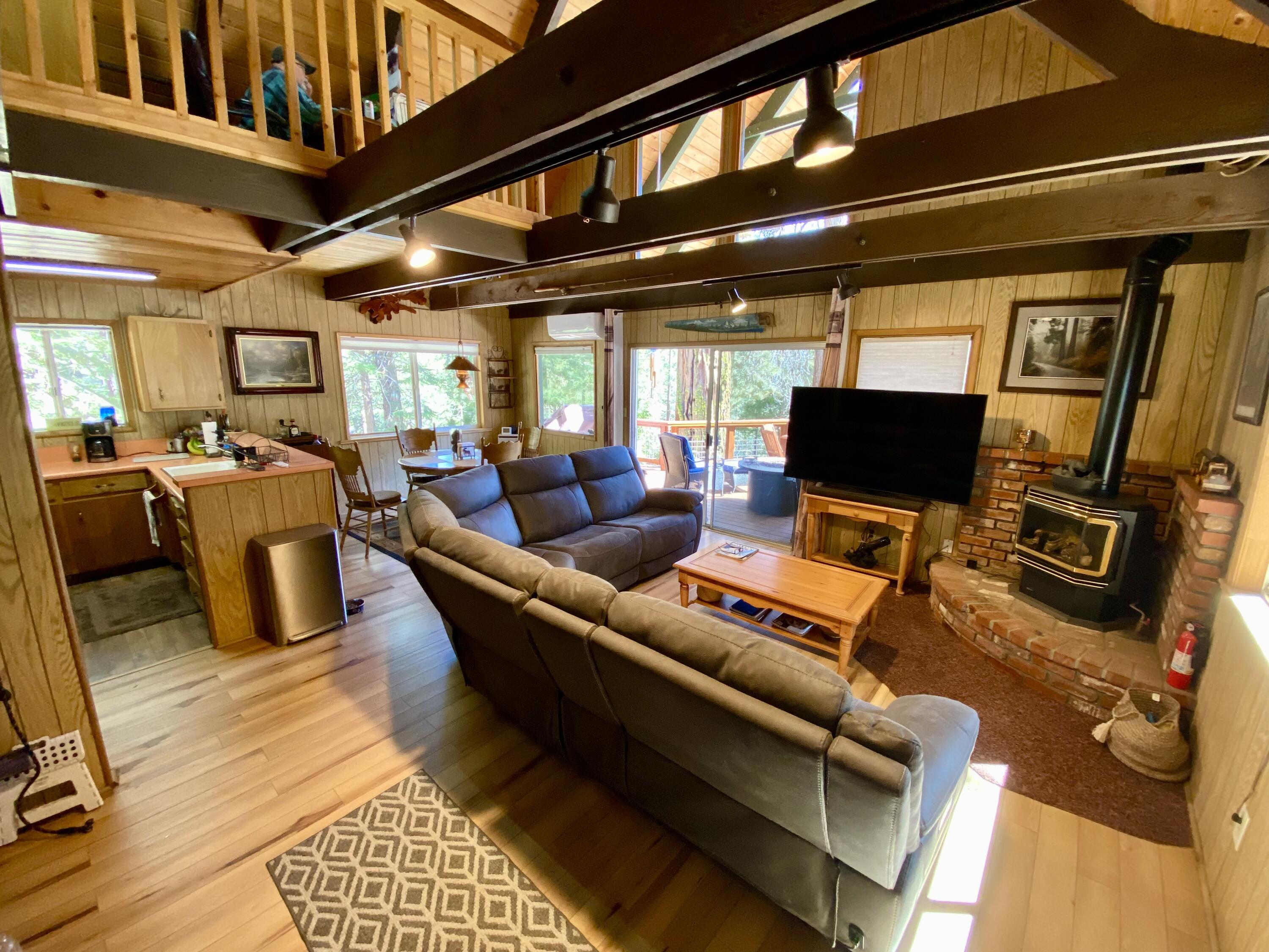 57603 Crest Drive Springville, CA 93265 - Photo 44 of 44 Living Room and an open floor plan