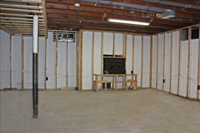 1631 South Custer Road Monroe, MI 48161 - Photo 13 of 18 Large Basement