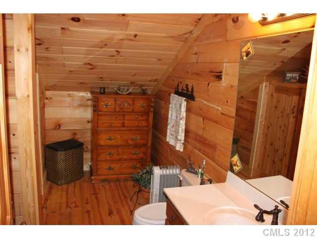 525 Shoemaker Road Hiddenite, NC 28636 - Photo 3 of 15