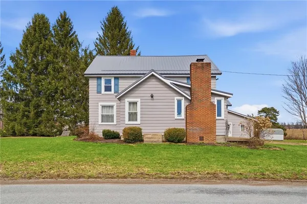 $299,900 | 13694 South Perry Lane, Edinboro, PA 16412