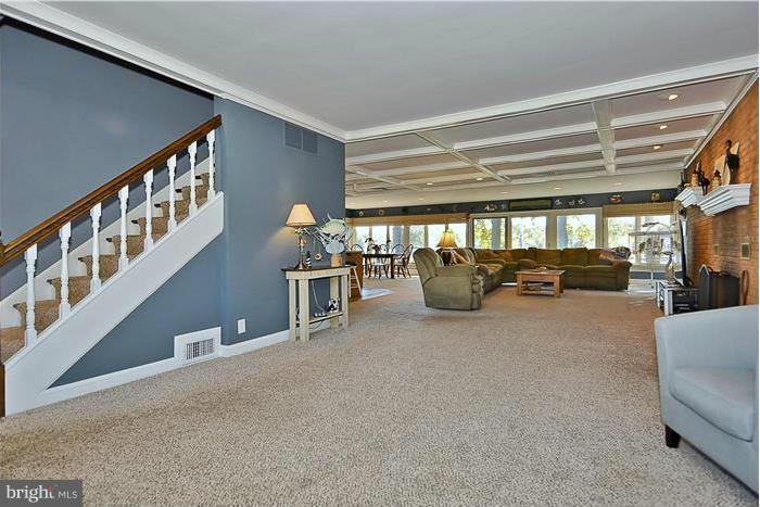 1901 Poplar Ridge Road Pasadena, MD 21122 - Photo 15 of 30 Family Room