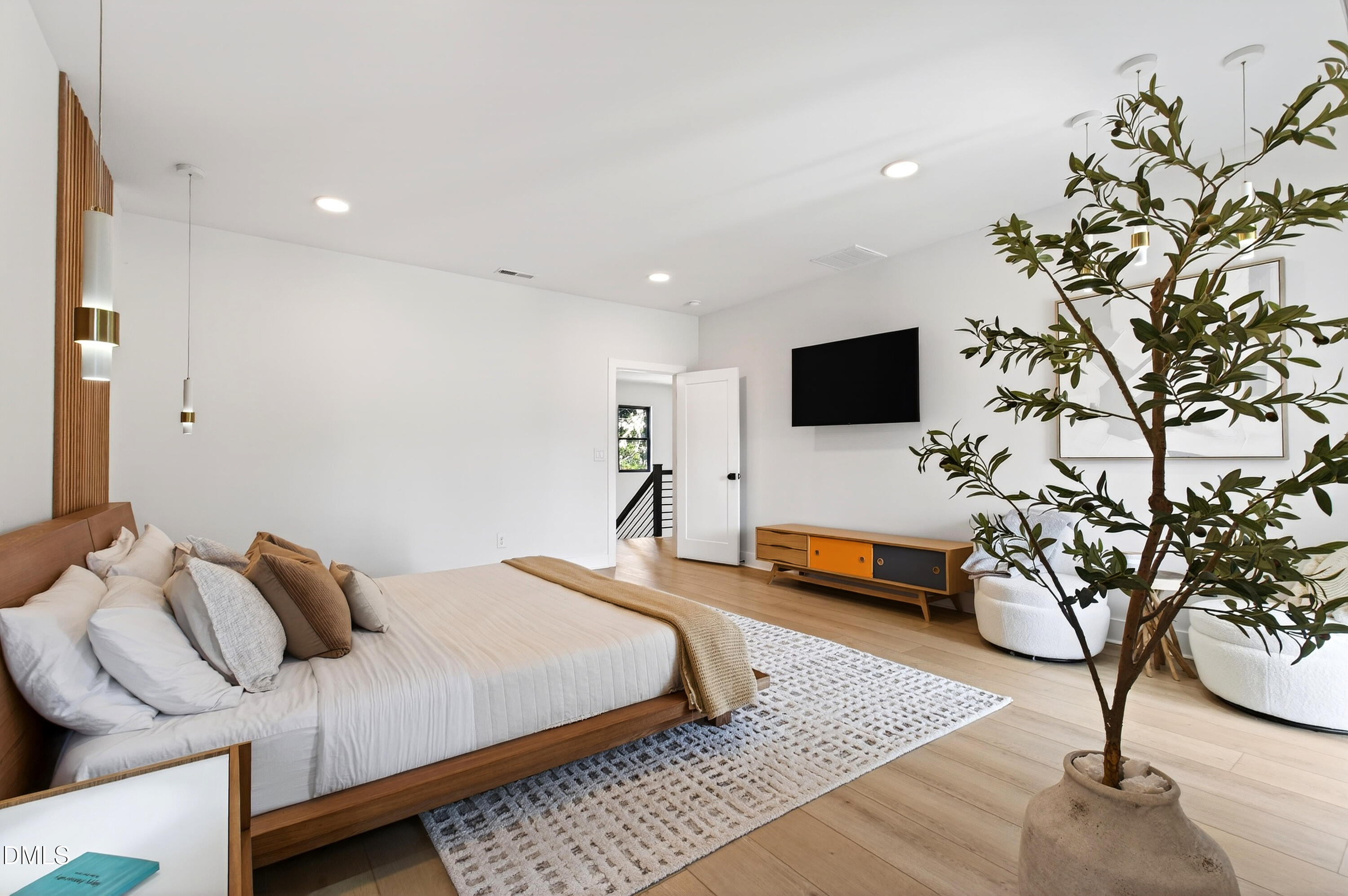 6534 Jean Drive Raleigh, NC 27612 - Photo 31 of 84 Jean (121)