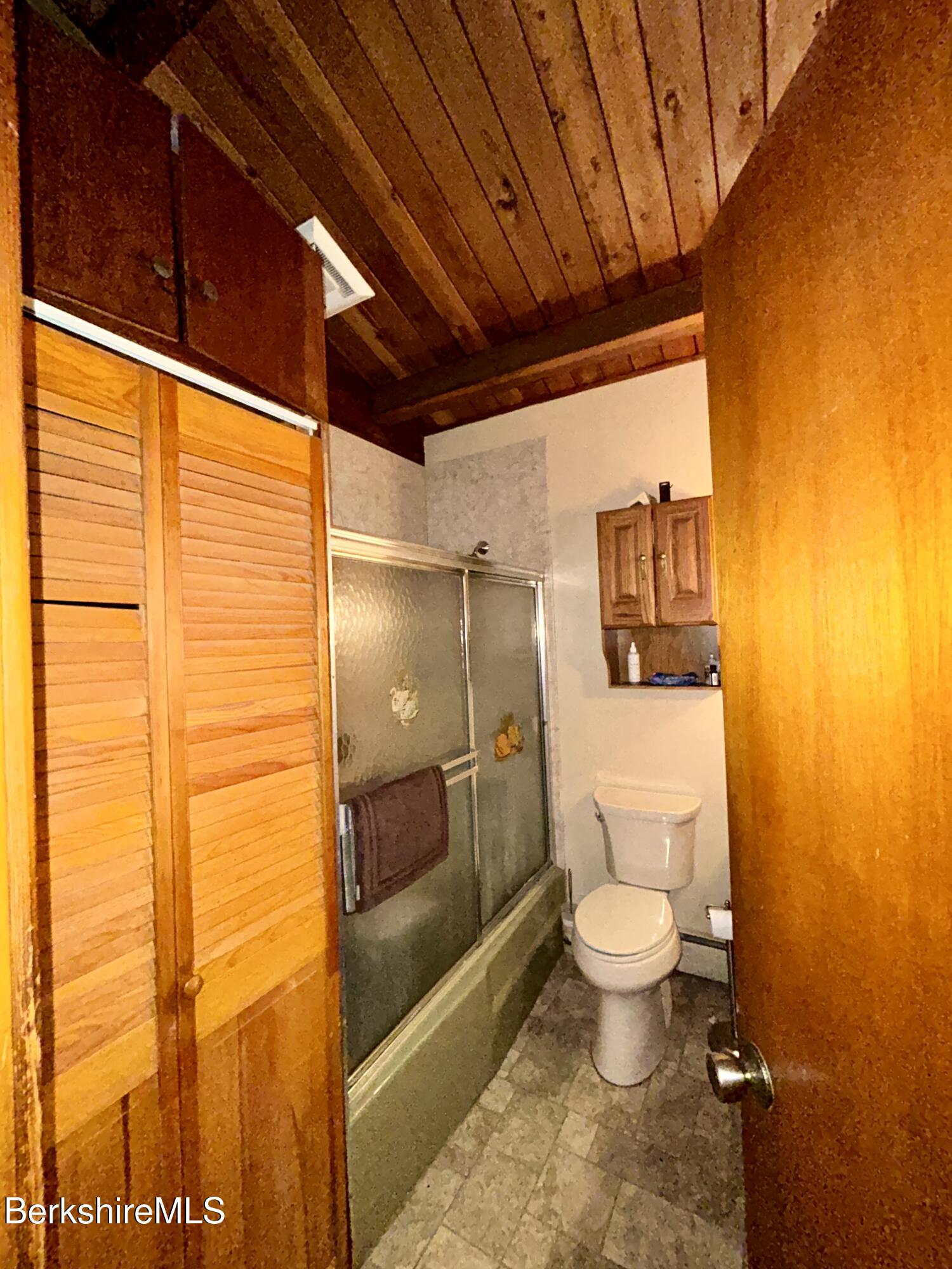 240 Kirchner Road Dalton, MA 01226 - Photo 20 of 36 a bathroom with a toilet and a shower