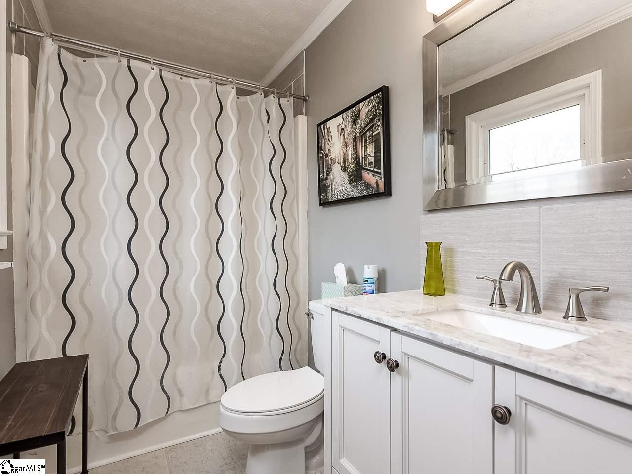 902 Saluda Lake Road Greenville, SC 29611 - Photo 12 of 26 Gallery Image 12