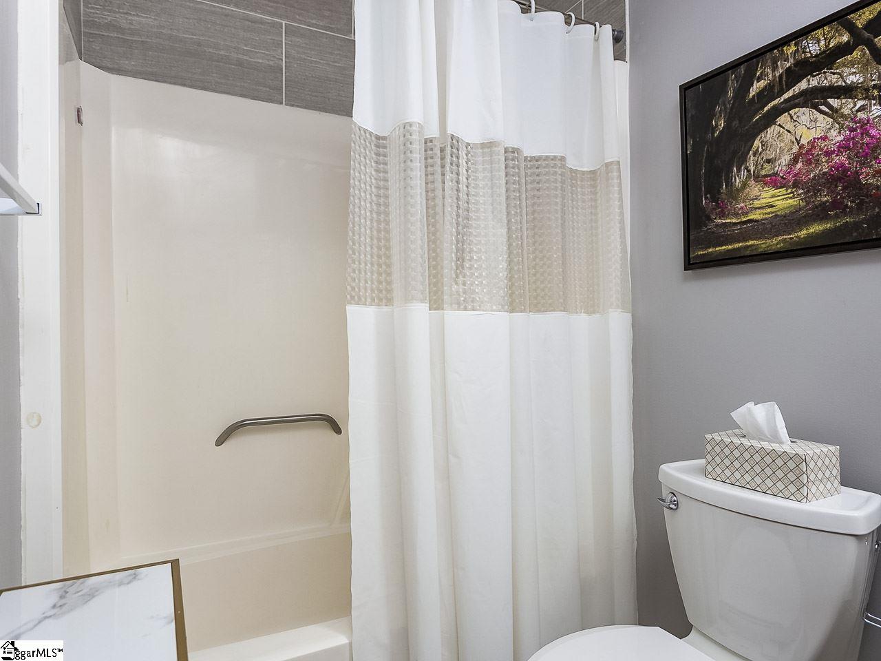 902 Saluda Lake Road Greenville, SC 29611 - Photo 15 of 26 Gallery Image 15