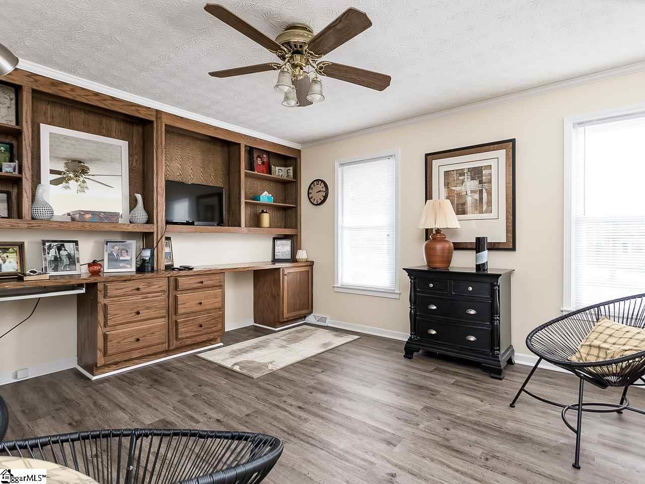 902 Saluda Lake Road Greenville, SC 29611 - Photo 16 of 26 Gallery Image 16