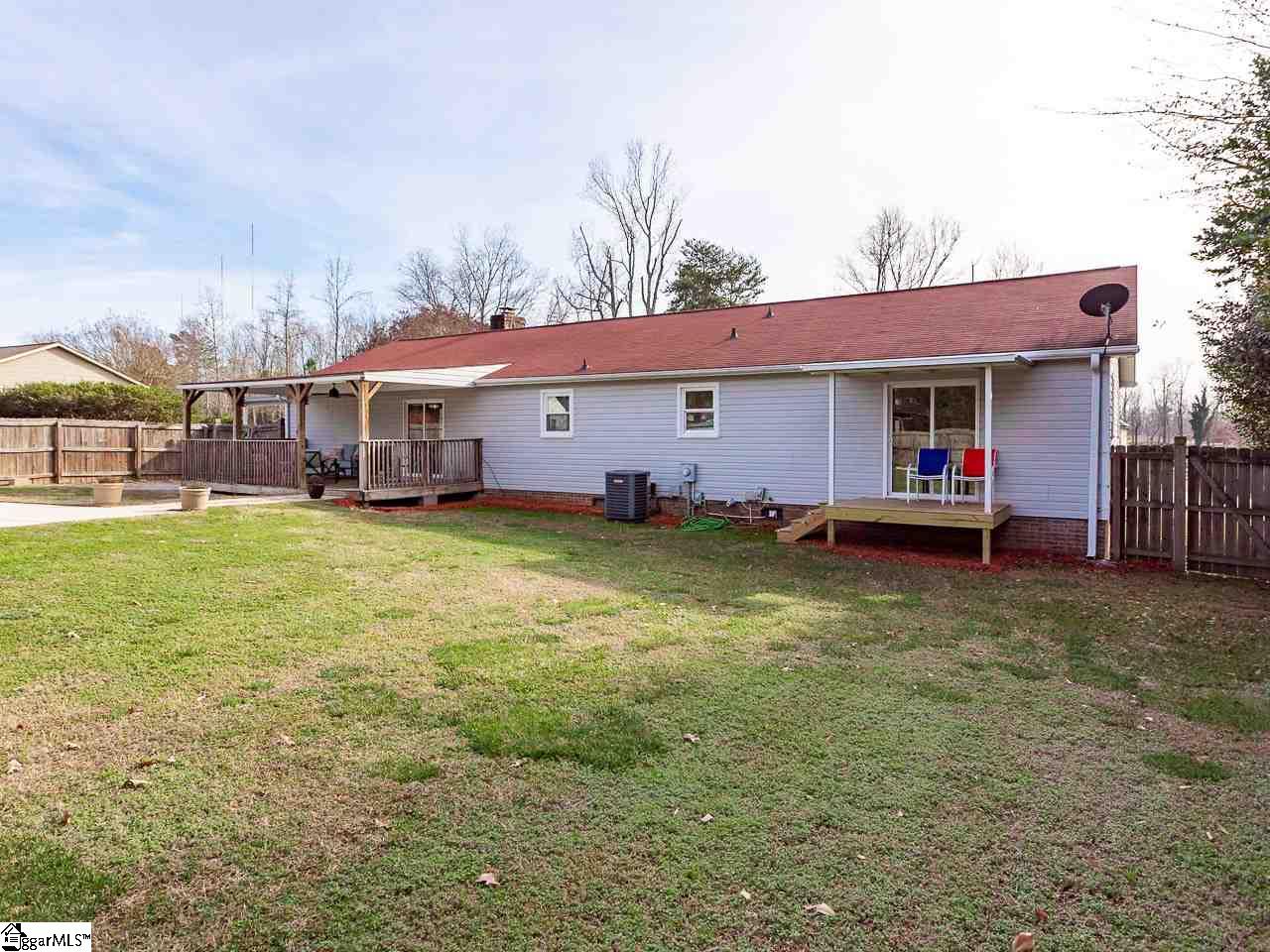 902 Saluda Lake Road Greenville, SC 29611 - Photo 19 of 26 Gallery Image 19