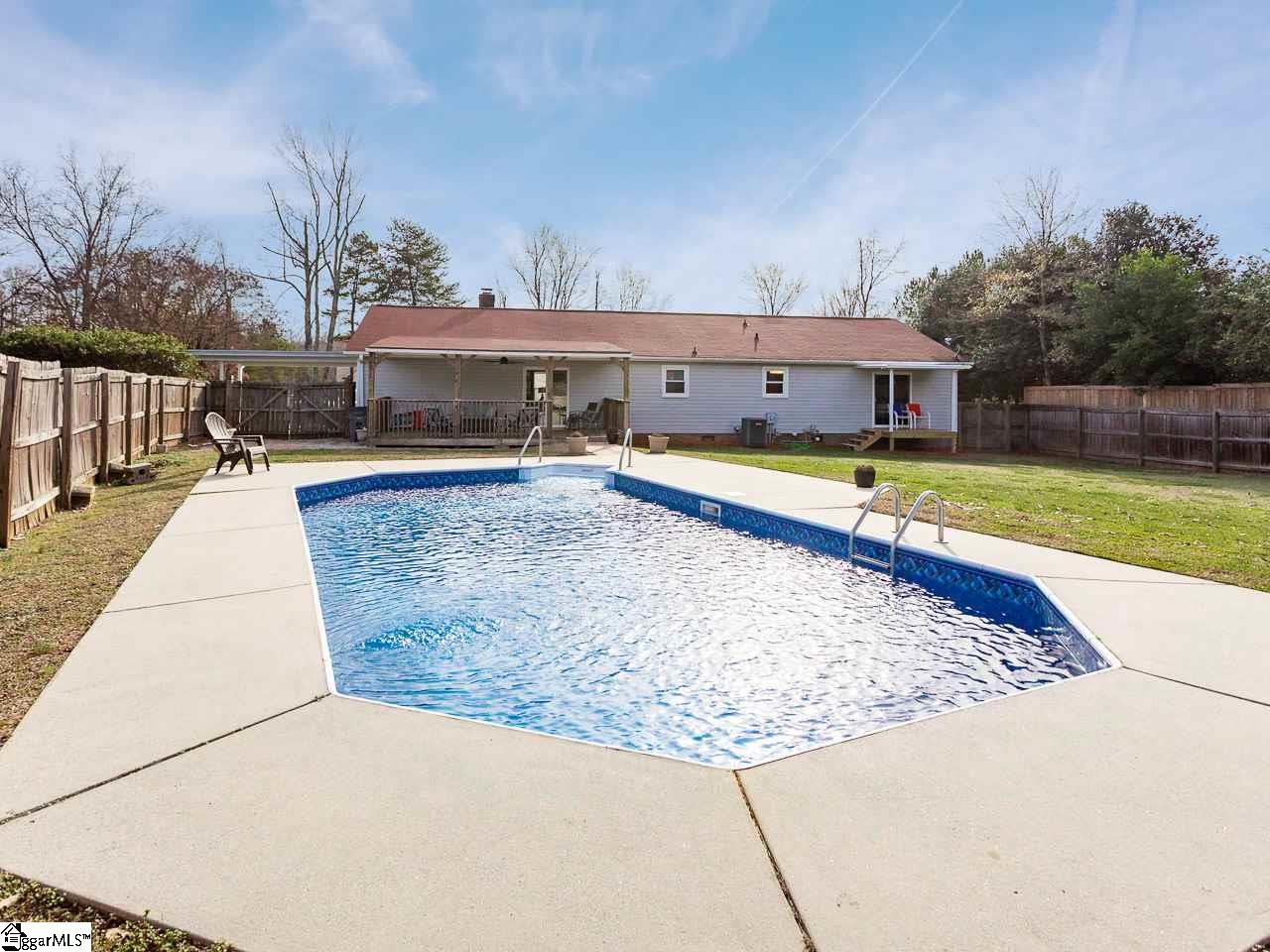 902 Saluda Lake Road Greenville, SC 29611 - Photo 22 of 26 Gallery Image 22