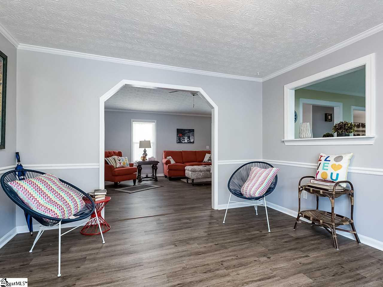 902 Saluda Lake Road Greenville, SC 29611 - Photo 9 of 26 Gallery Image 9