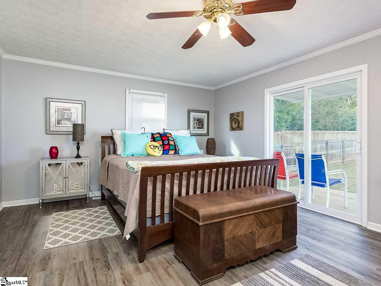 902 Saluda Lake Road Greenville, SC 29611 - Photo 10 of 26 Gallery Image 10