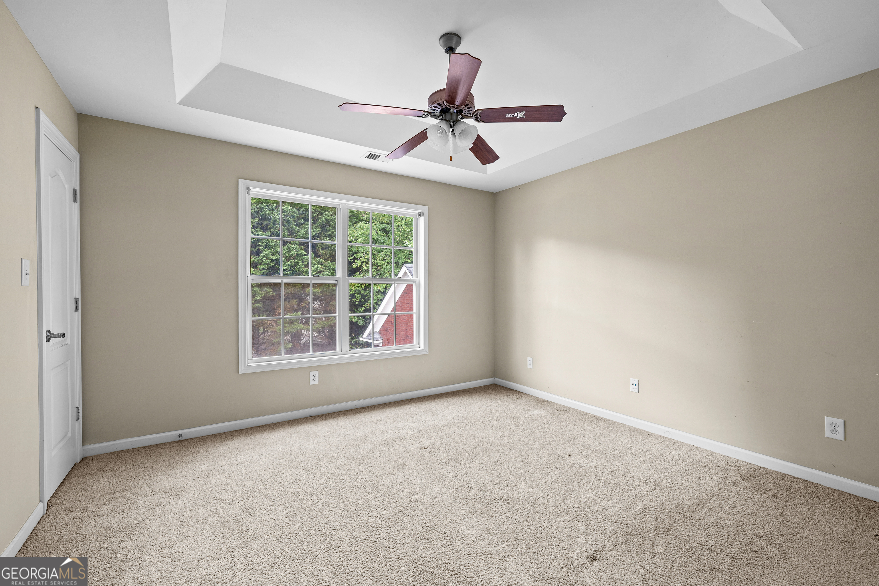 120 Shankhill Ridge Tyrone, GA 30290 - Photo 42 of 54 a view of an empty room with a window