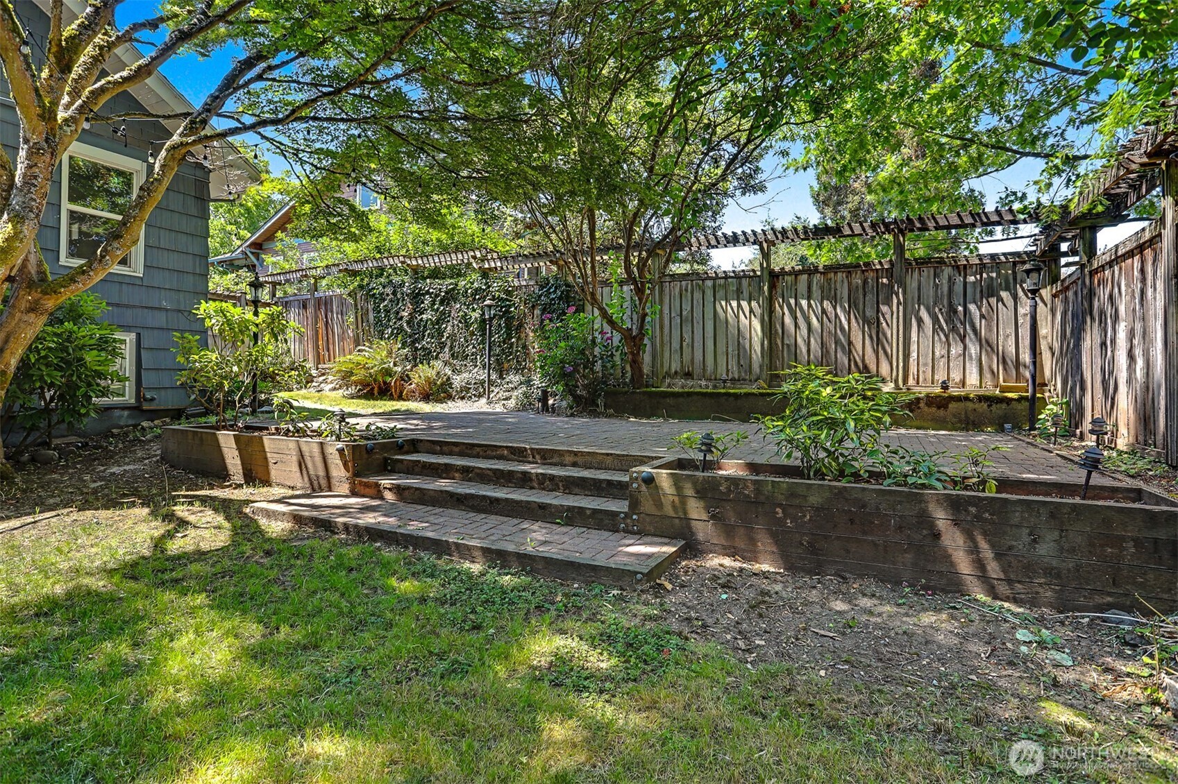 322 North 81st Street Seattle, WA 98103 - Photo 35 of 40