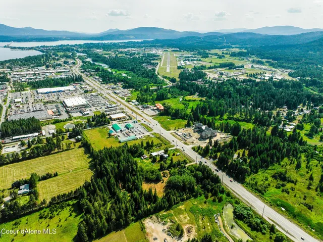 $1,300,000 | 477545 Us-95, Ponderay, ID 83852