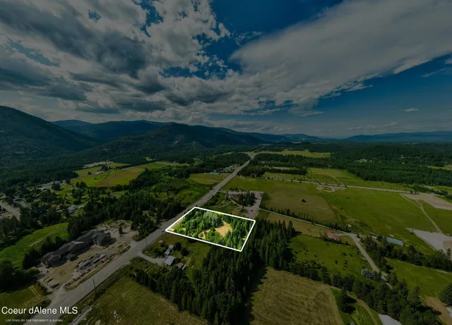 $1,300,000 | 477545 Us-95, Ponderay, ID 83852