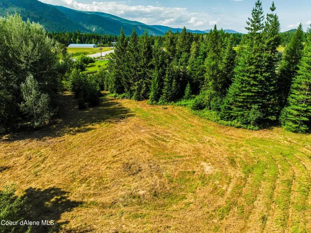 $1,300,000 | 477545 Us-95, Ponderay, ID 83852