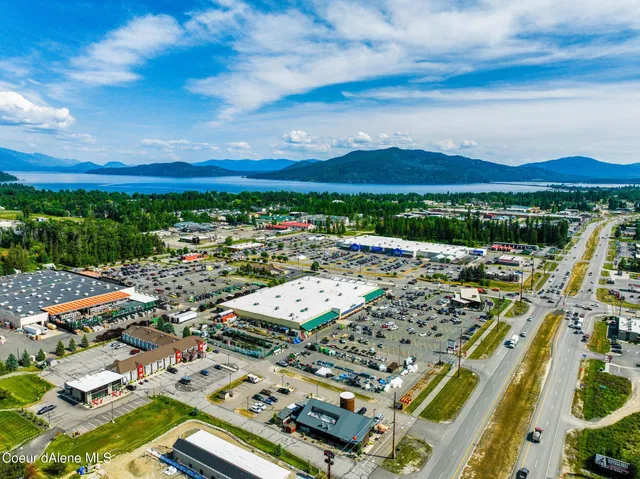 $1,300,000 | 477545 Us-95, Ponderay, ID 83852