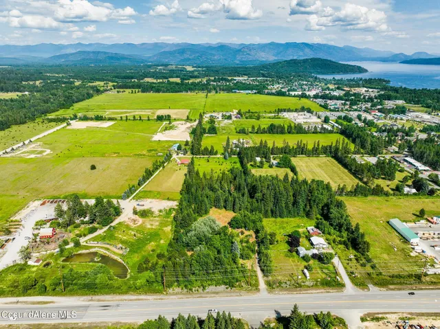 $1,300,000 | 477545 Us-95, Ponderay, ID 83852