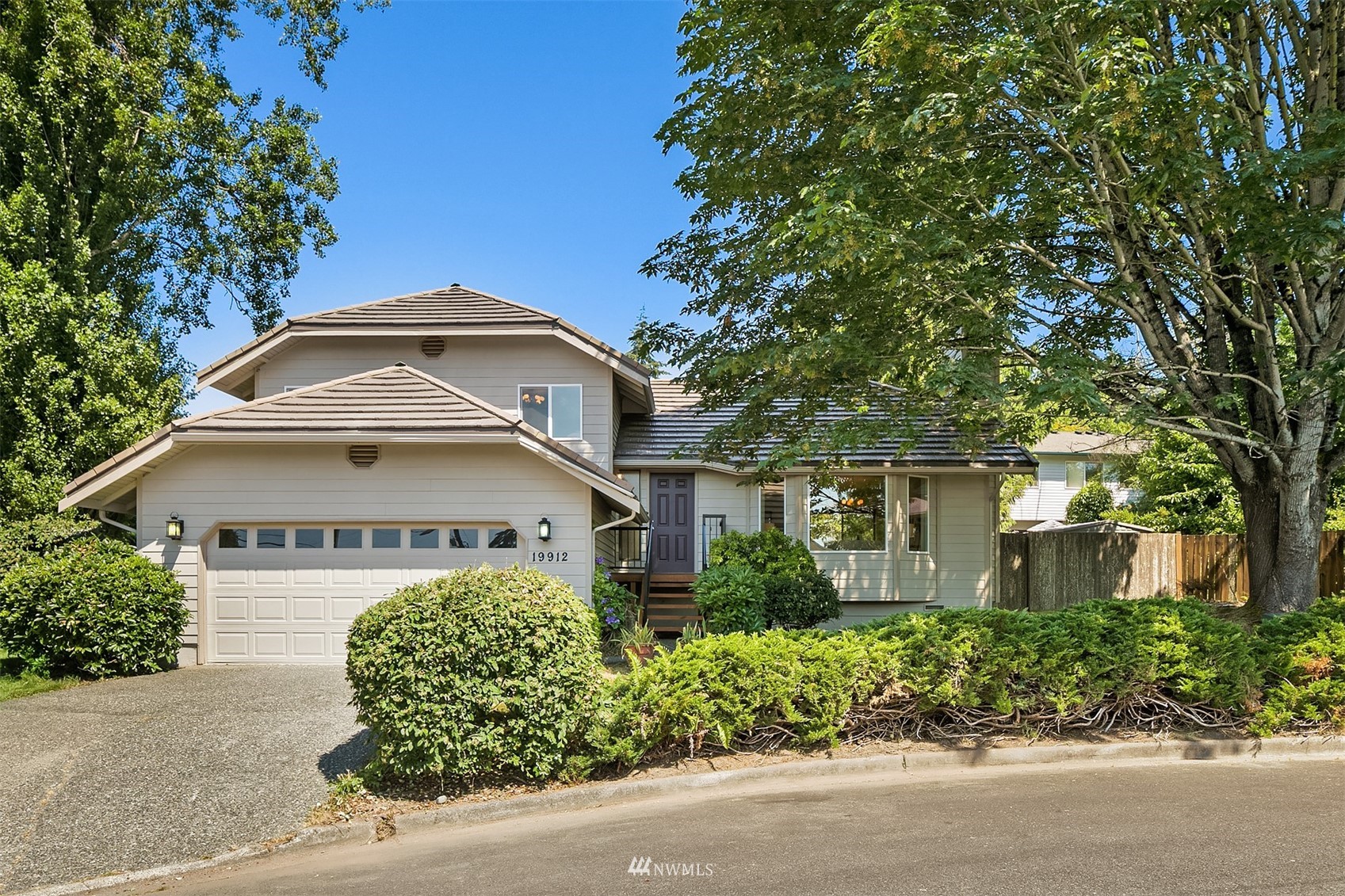 19912 104th Avenue Northeast Bothell, WA 98011 - Photo 1 of 30 Gallery Image 1