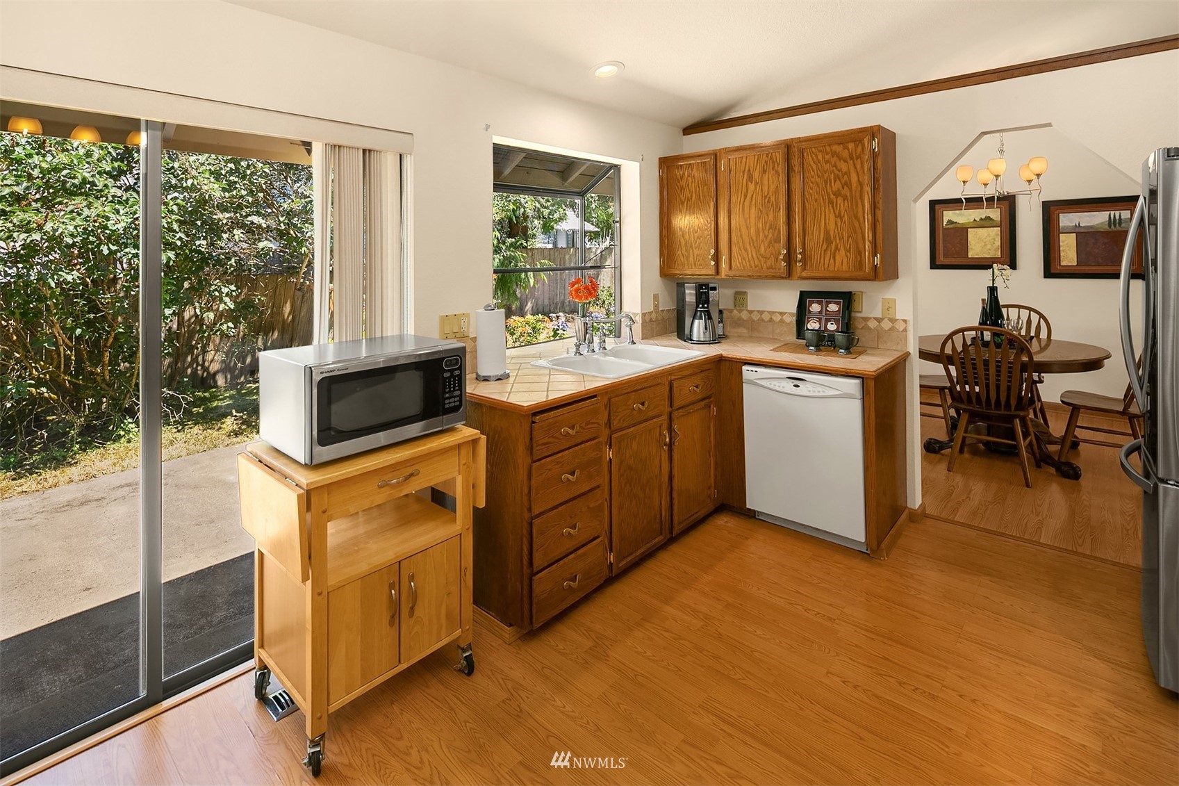 19912 104th Avenue Northeast Bothell, WA 98011 - Photo 12 of 30 Gallery Image 12