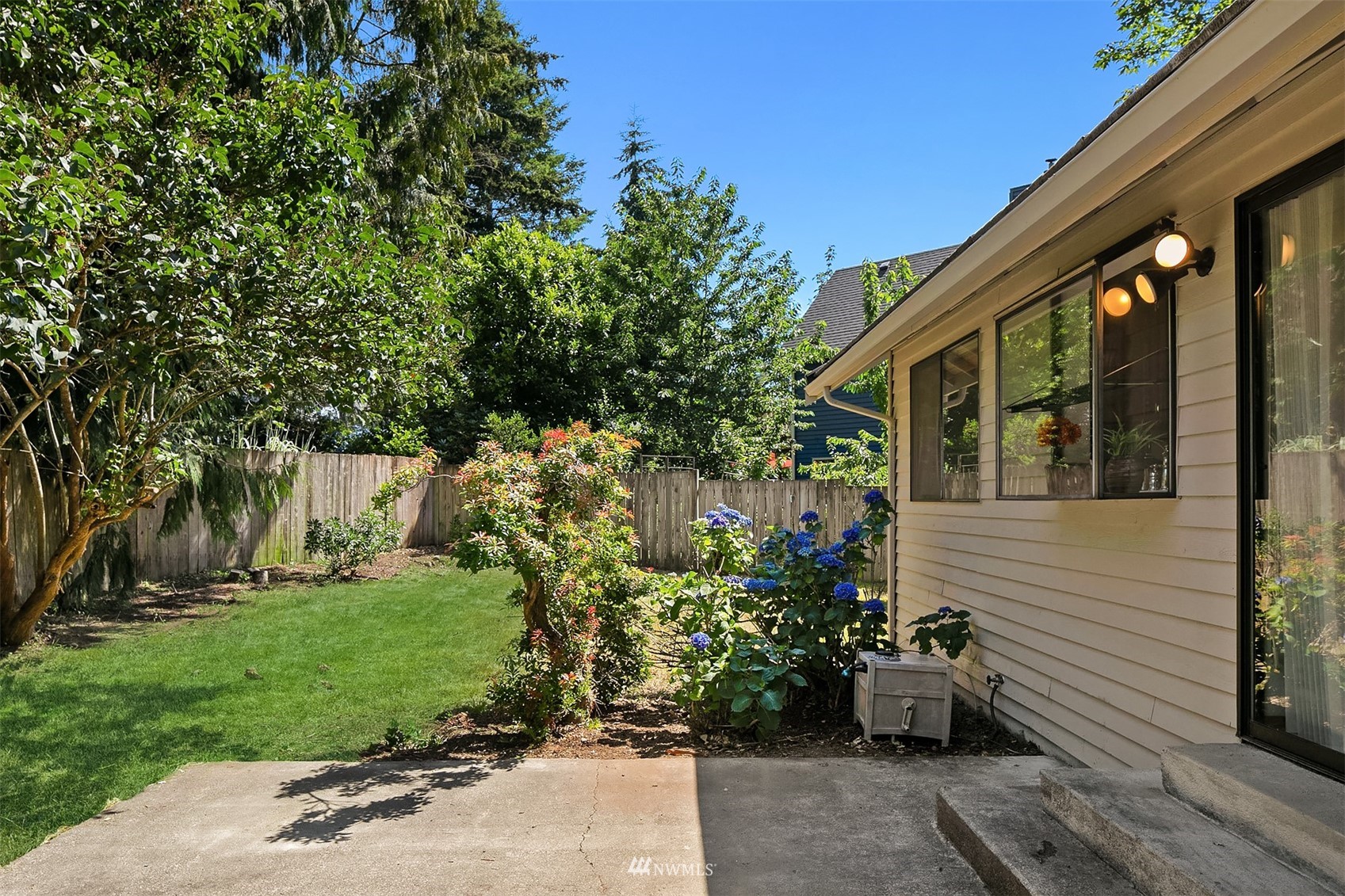 19912 104th Avenue Northeast Bothell, WA 98011 - Photo 29 of 30 Gallery Image 29