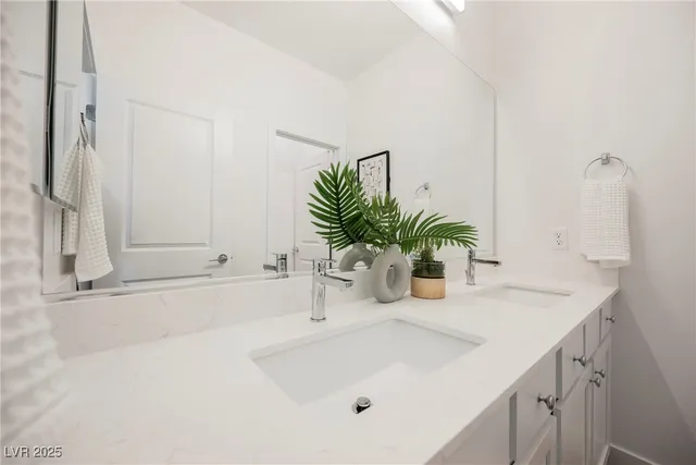 $2,545 | 10733 Passion Hts Street, Las Vegas, NV 89179