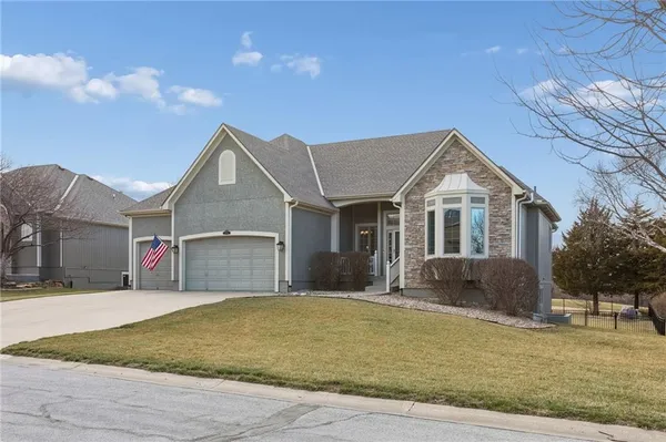 $639,900 | 15002 South Glen Eyrie Street, Olathe, KS 66061