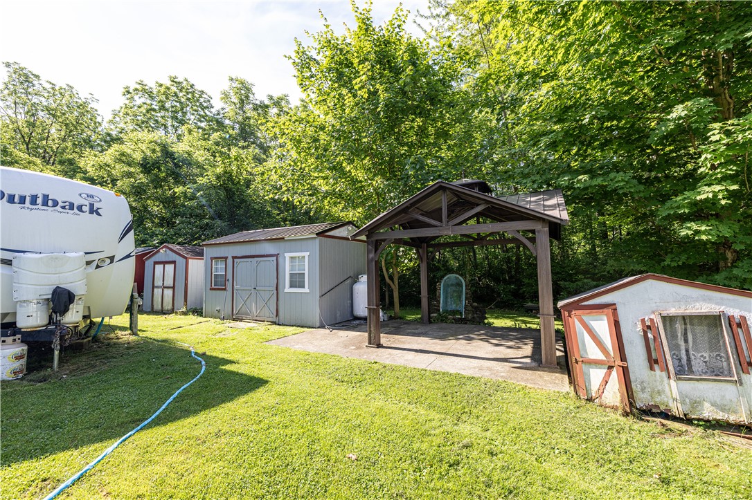 5524 Martin Road Marion, NY 14505 - Photo 8 of 27