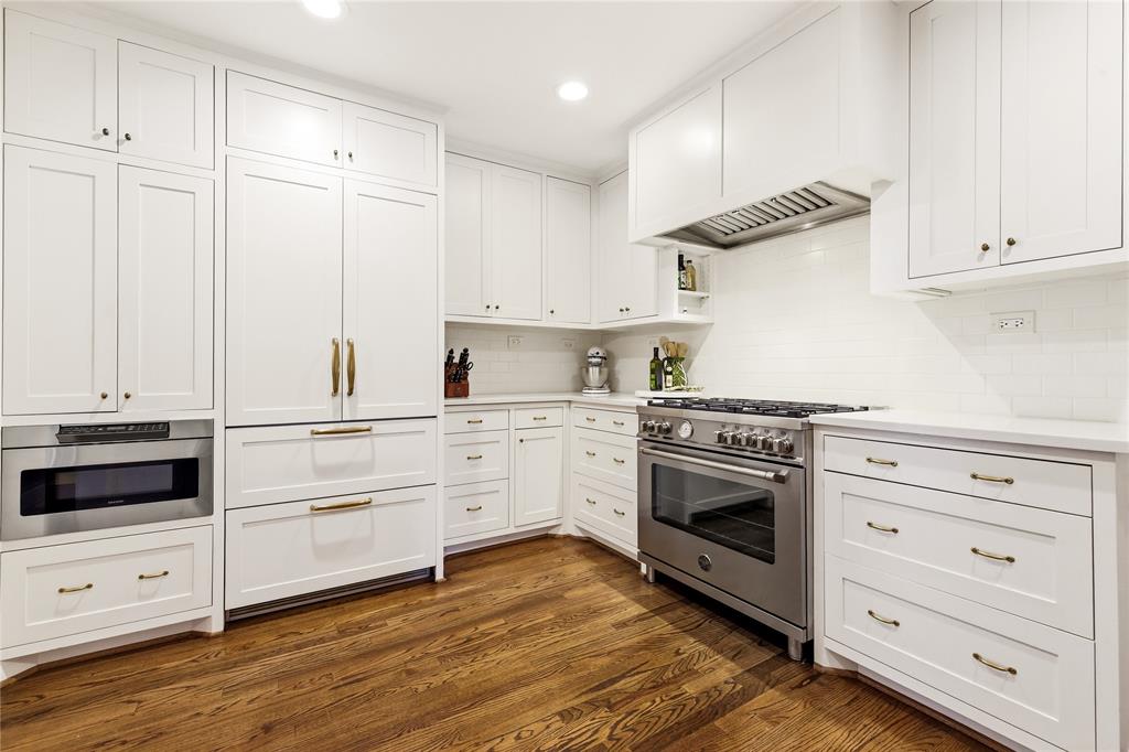 8115 Chadbourne Road Dallas, TX 75209 - Photo 14 of 39