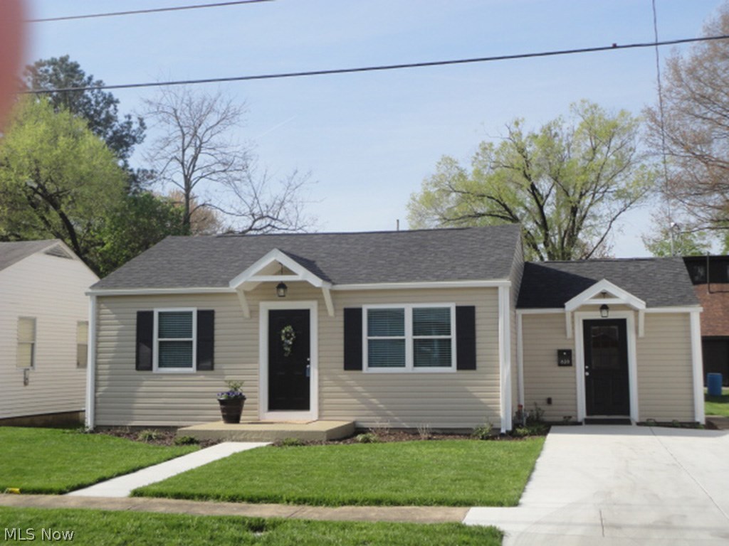 820 24th Street Vienna, WV 26105 - Photo 1 of 7