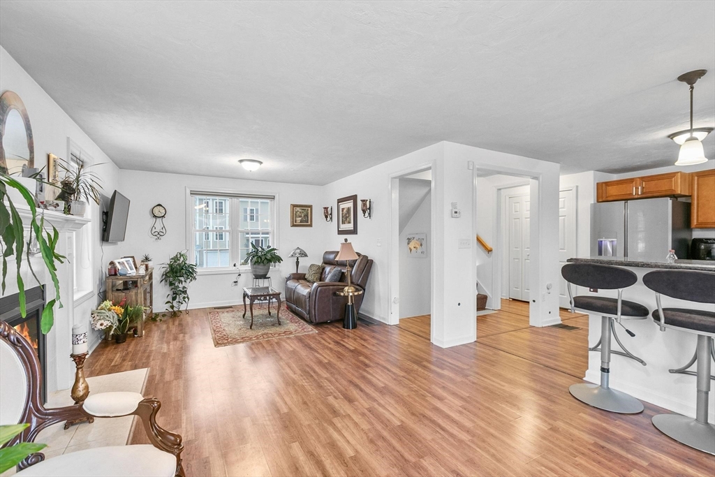 22 Bittersweet Boulevard Worcester, MA 01607 - Photo 6 of 26