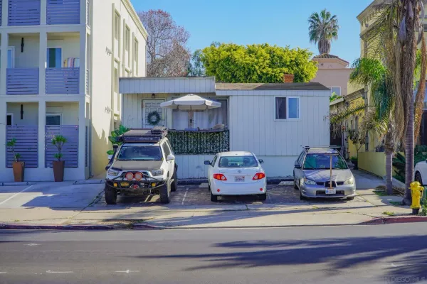a car parked in front of a building